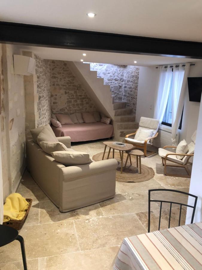 Entre Les Arenes Et La Major Apartment