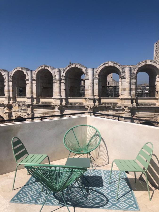 Entre Les Arenes Et La Major Arles