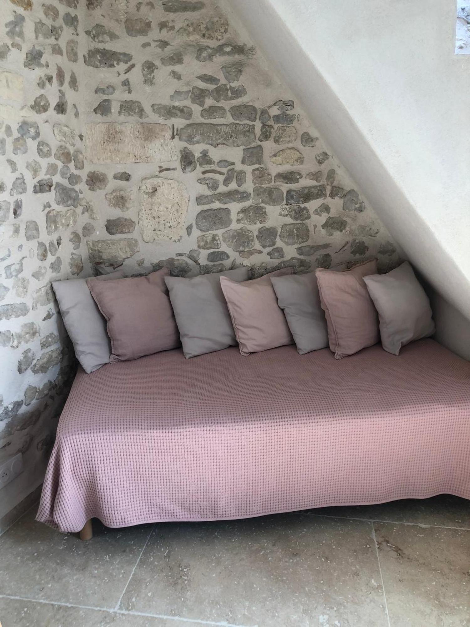 Entre Les Arenes Et La Major Apartment *